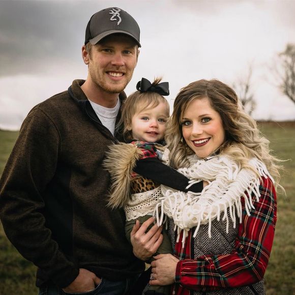 Meet your Posher, Courtney - Picture 1 of 1